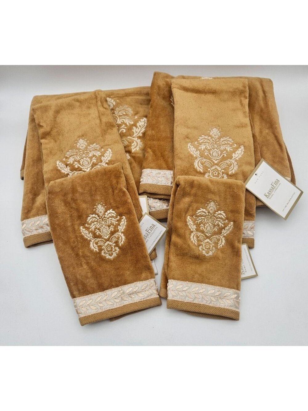 Vintage MCM Kassa Fina Bath Hand Washcloth Towels Gold Embroidered Crest NOS